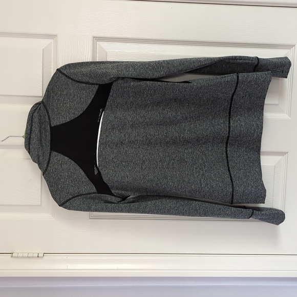 Reebok Women’s Zipper Front Long Sleeve Track/WarmUp Jacket, Small - Picture 7 of 9